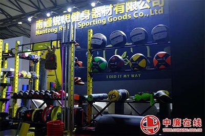 南通銳思健身產(chǎn)品亮相IWF上海國際健身展，革新辦公健身設(shè)備新體驗